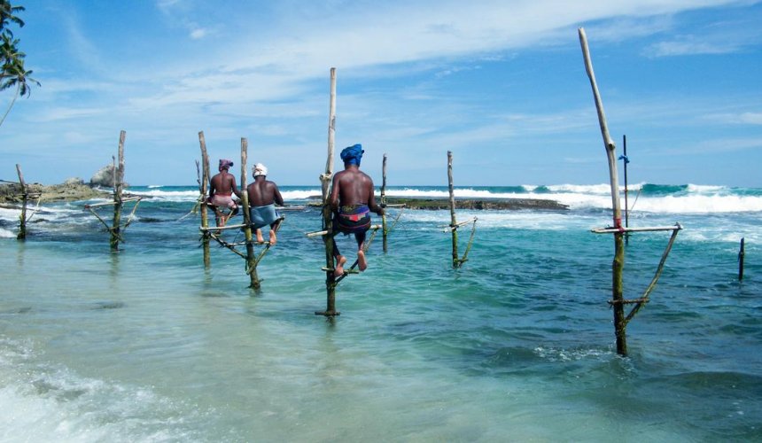 Hikkaduwa Beach - Gallery Image 3