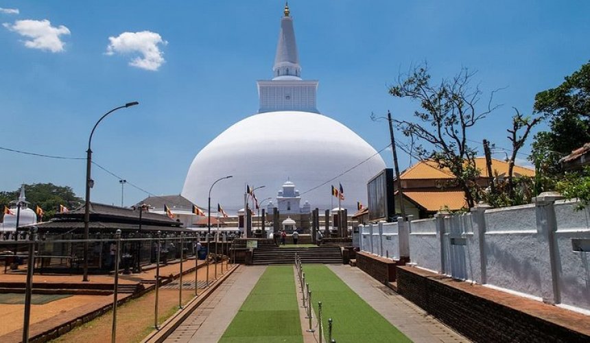 Anuradhapura Ancient City - Gallery Image 4