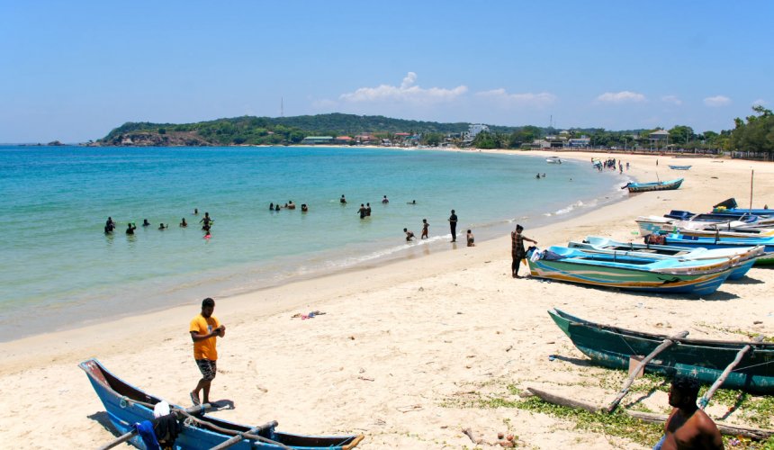 Trincomalee Beach - Gallery Image 2