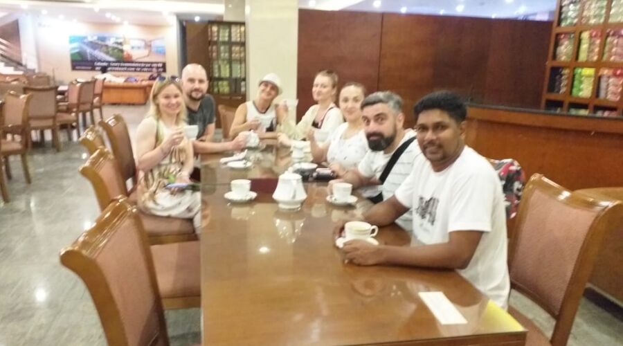 Group Tour - Photo 8